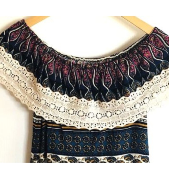 Hollister Off the Shoulders Tunic Top - Picture 2 of 3